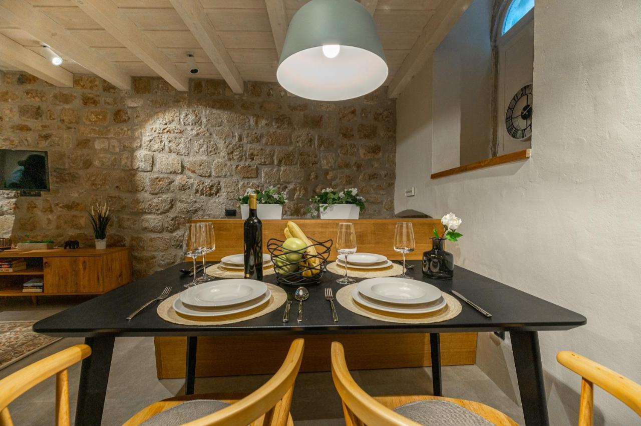 Superior 2 Bedroom Apartment Gabriela Дубровник Экстерьер фото